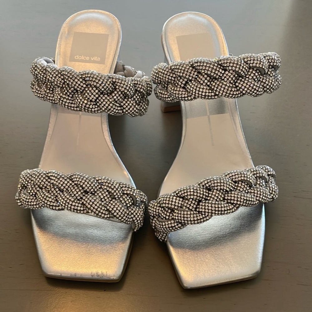 Rhinestone ladies women size 6 1/2 slide. Great for prom, weddings, homecoming.